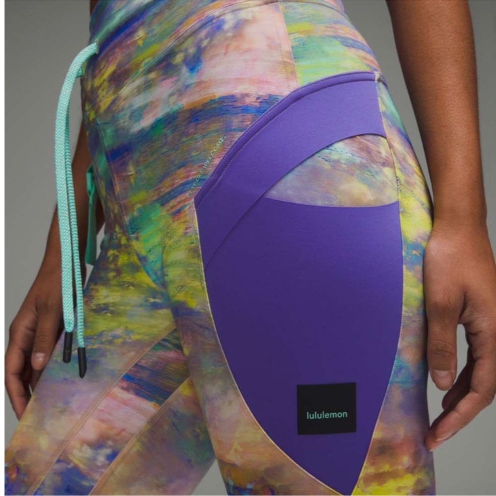 Lululemon Cargo Super-High-Rise Hiking Tight 25" Altered Nature Multi‎ Sz 2